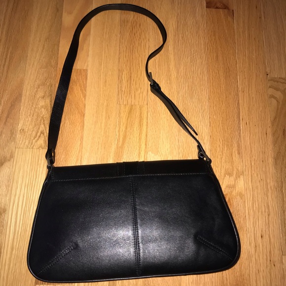 NWOT Etienne Aigner black leather purse - Picture 4 of 8